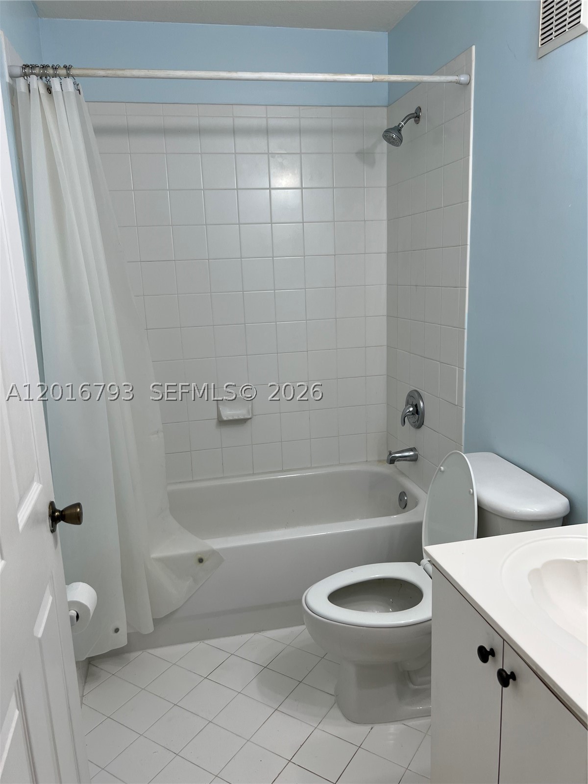 2931 Se 12 Rd 204-55 Property Photo 9