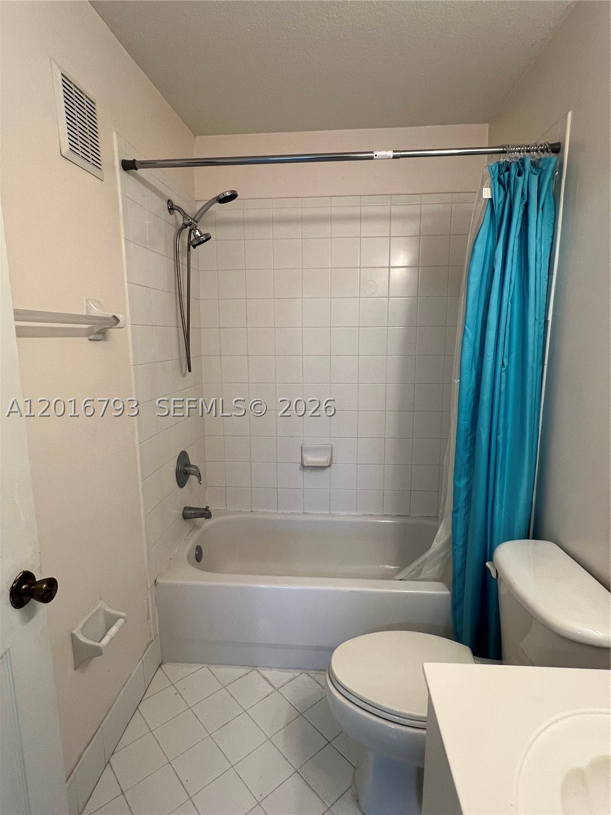 2931 Se 12 Rd 204-55 Property Photo 11