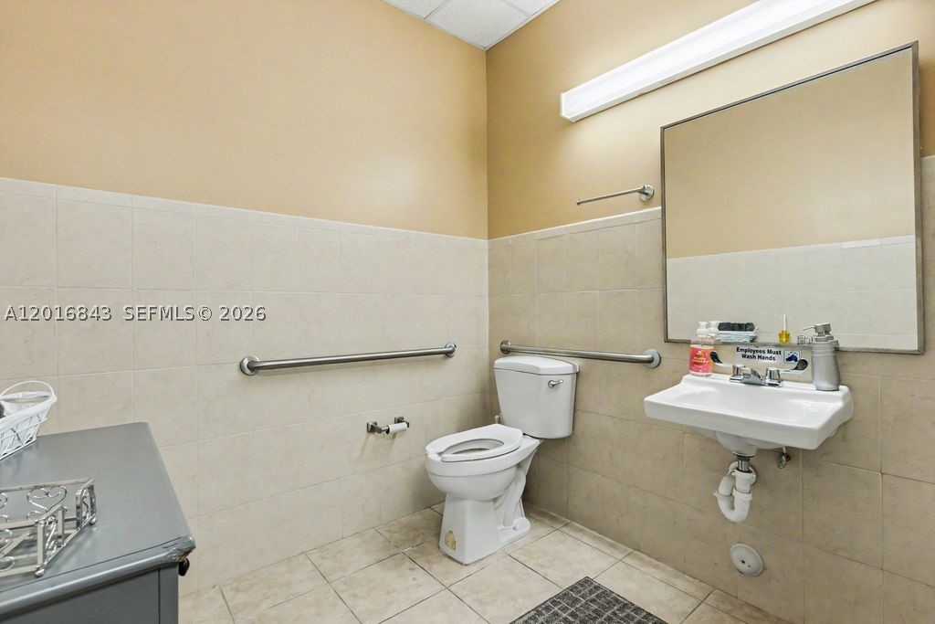 10600 Griffin Rd A-105 Property Photo 15