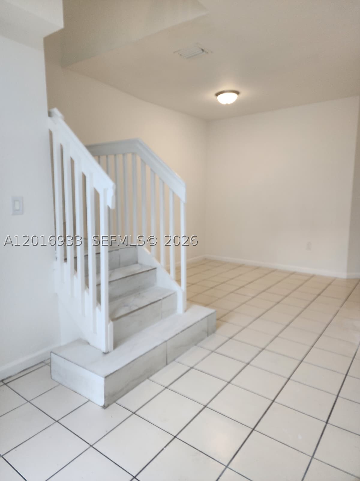 A12016933 Property Photo 10