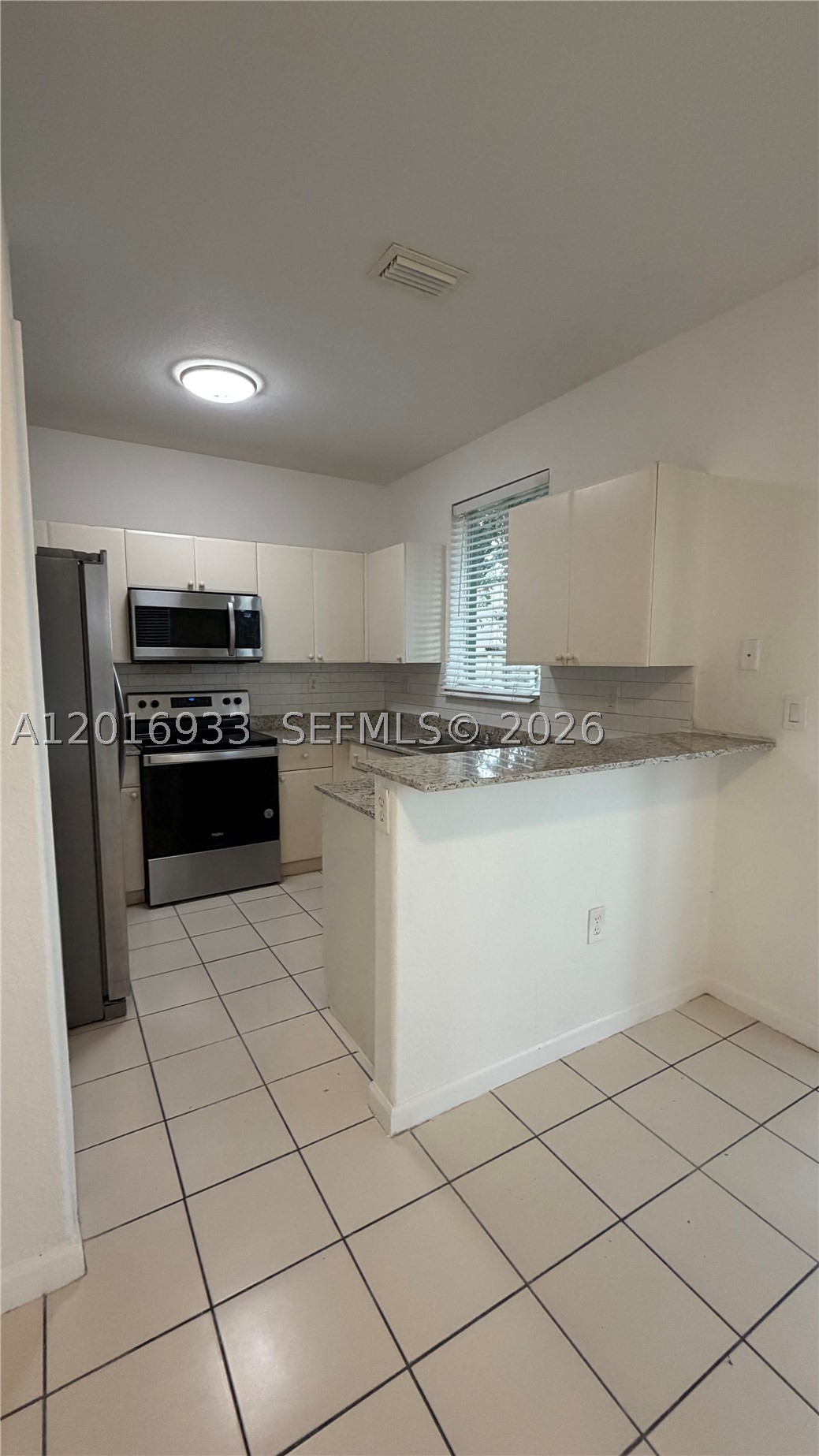 A12016933 Property Photo 10