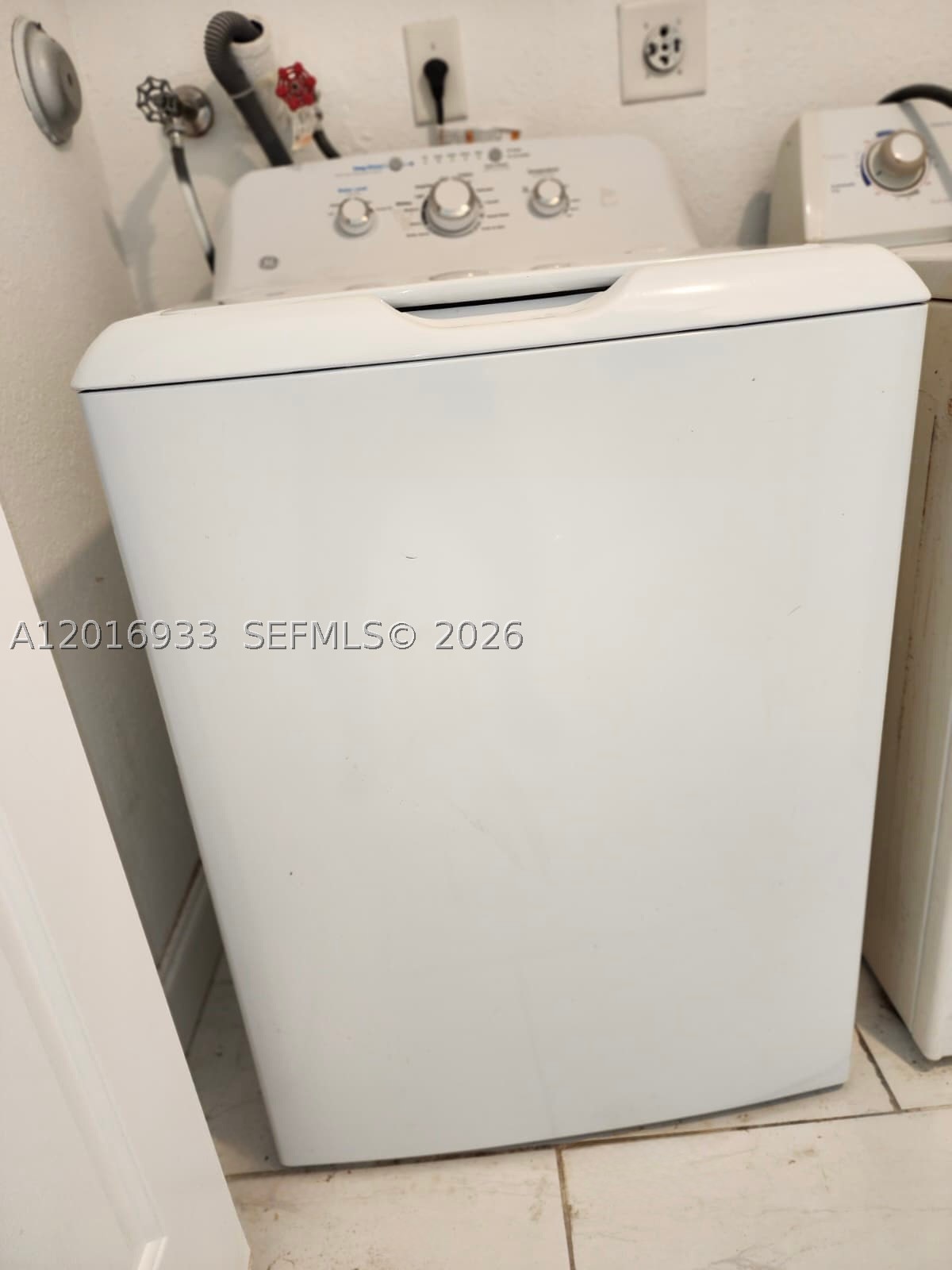 A12016933 Property Photo 16