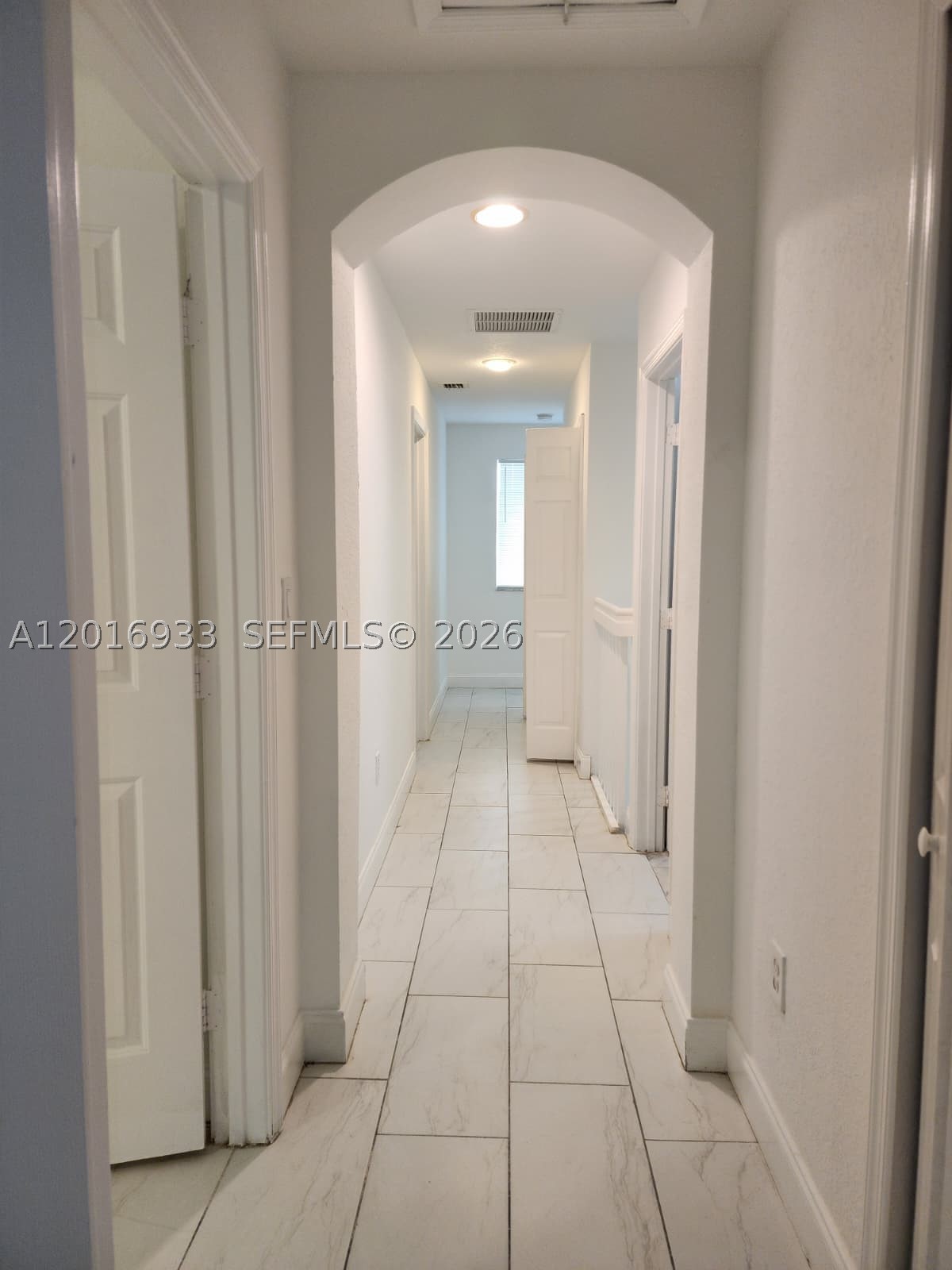 A12016933 Property Photo 17