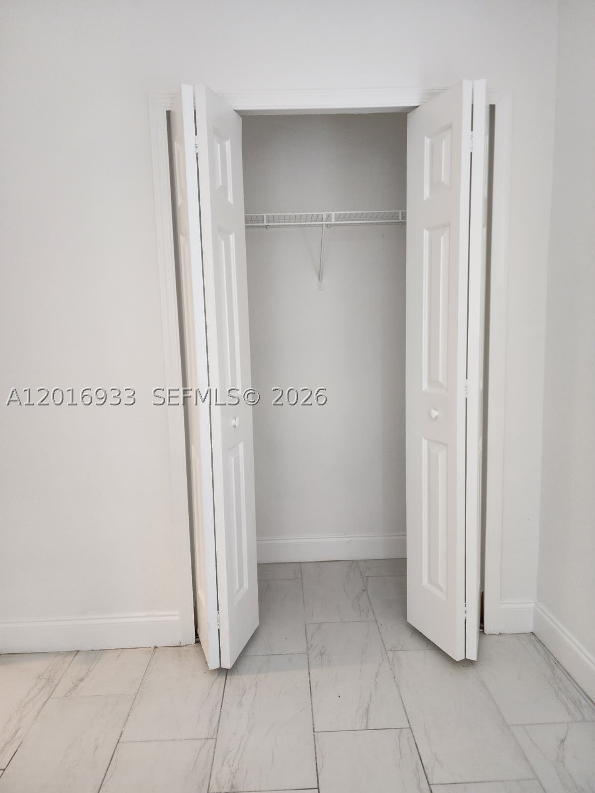A12016933 Property Photo 19