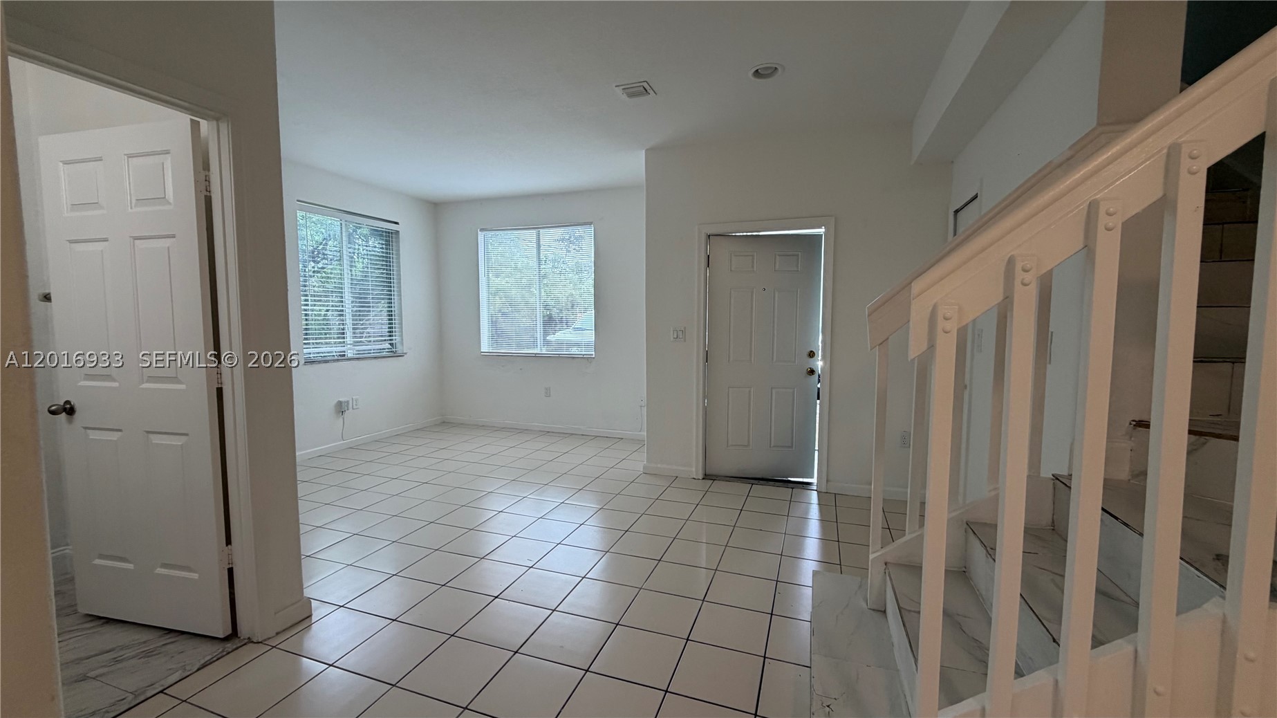 A12016933 Property Photo 26