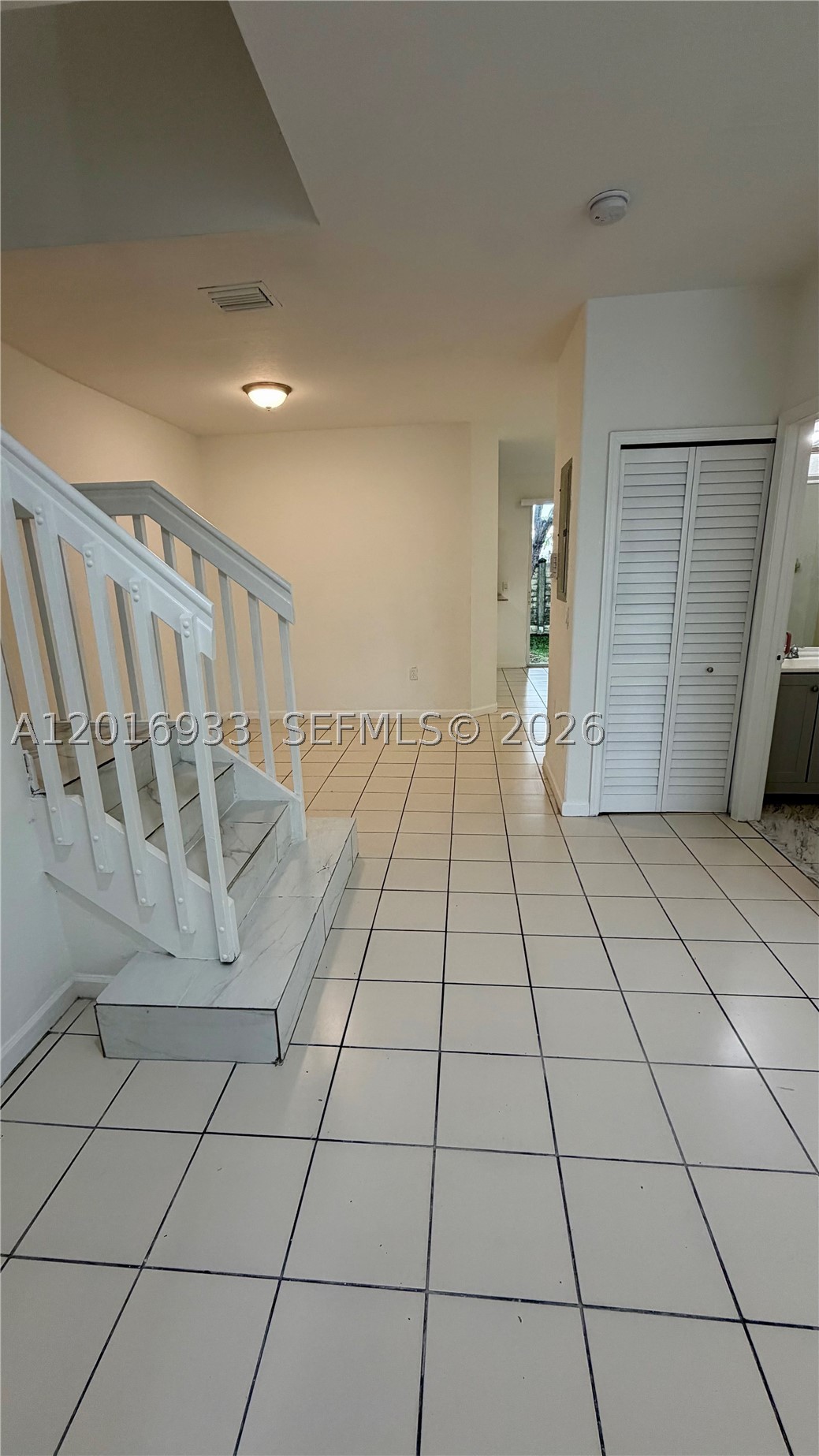 A12016933 Property Photo 27