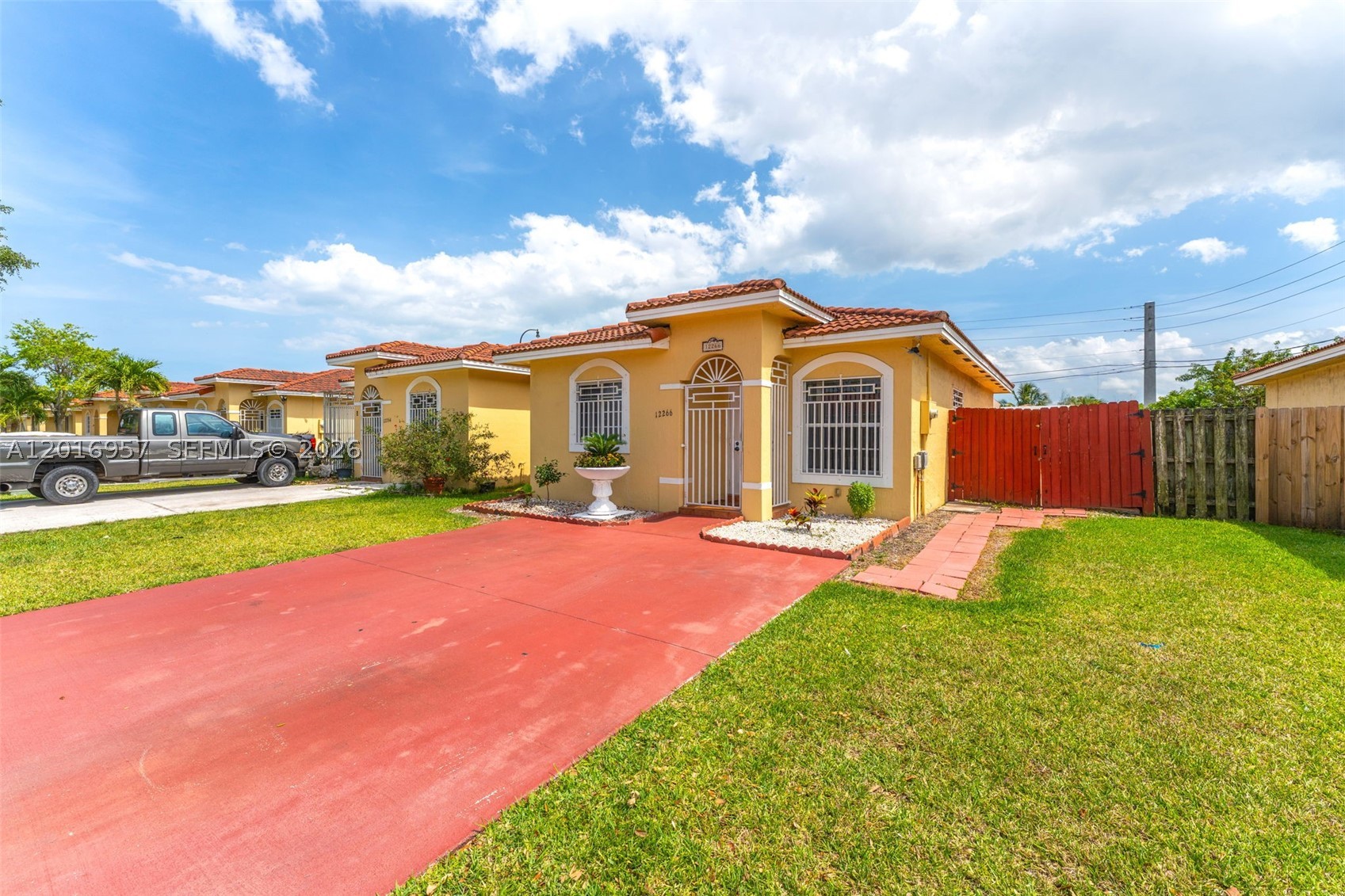 12266 SW 215th Ter Property Photo 1