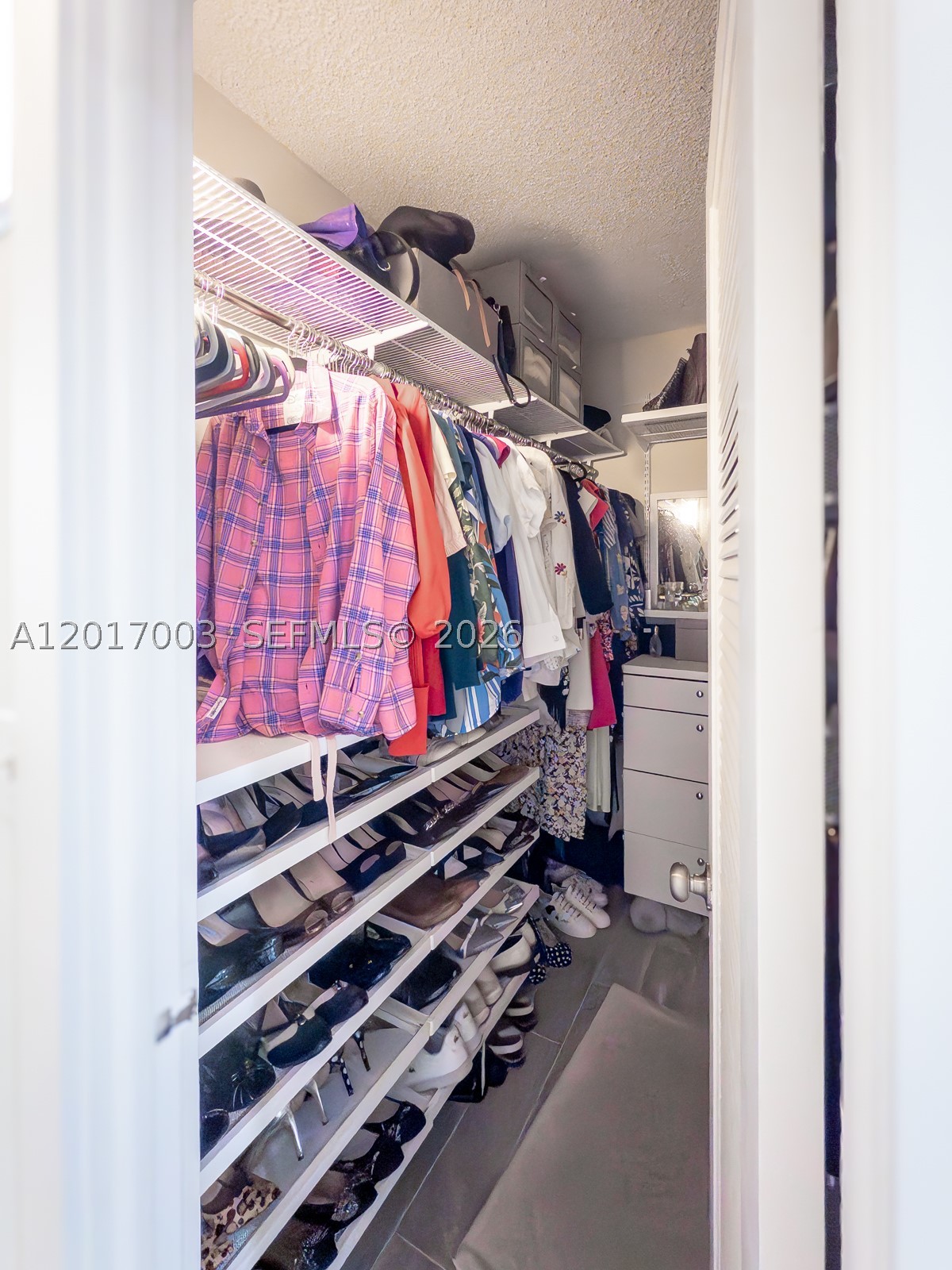 90 Edgewater Dr 114 Property Photo 9