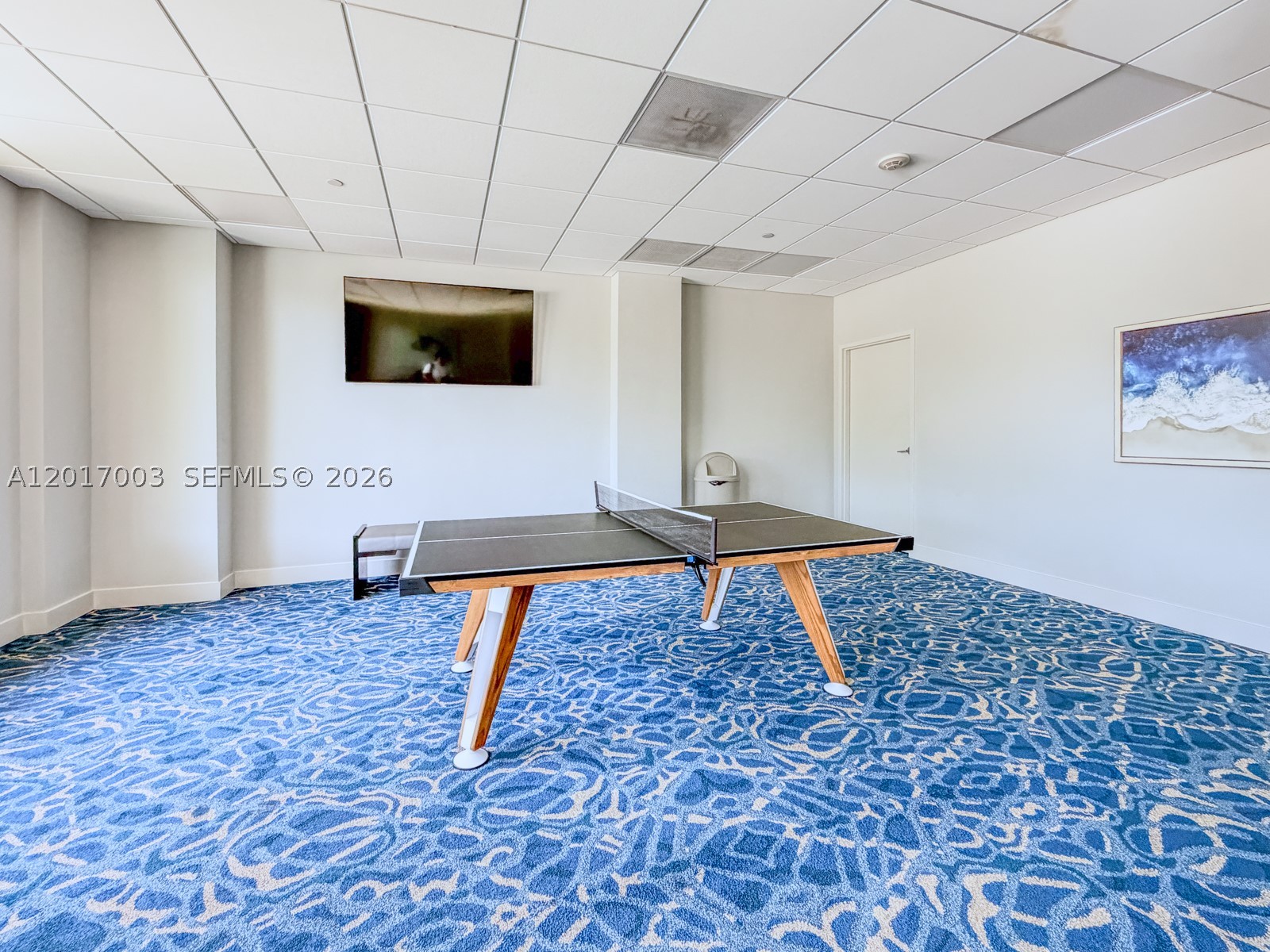 90 Edgewater Dr 114 Property Photo 20