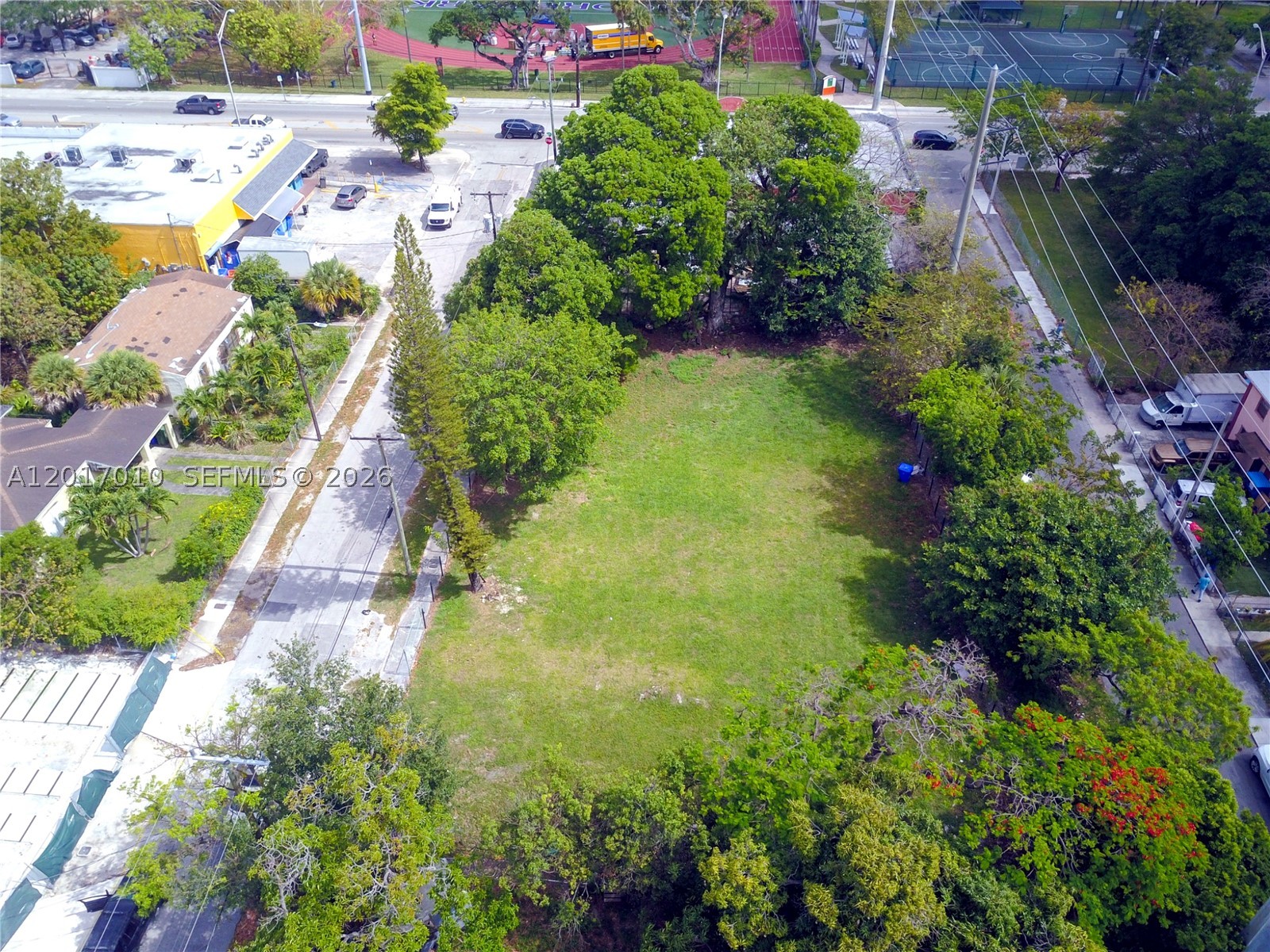 3509 Nw 9th Ave Property Photo 1