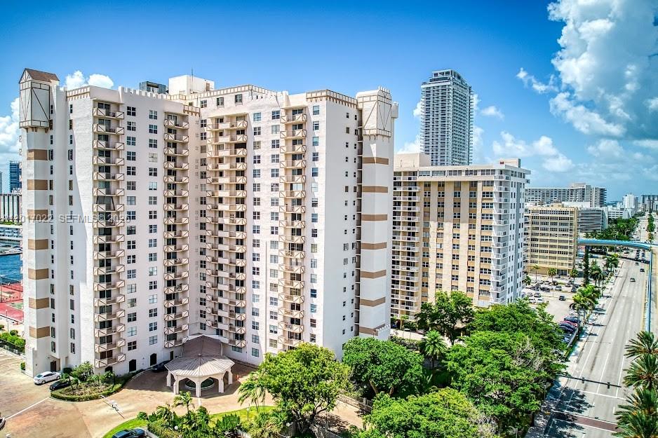 1865 S Ocean Dr 15c Property Photo 1