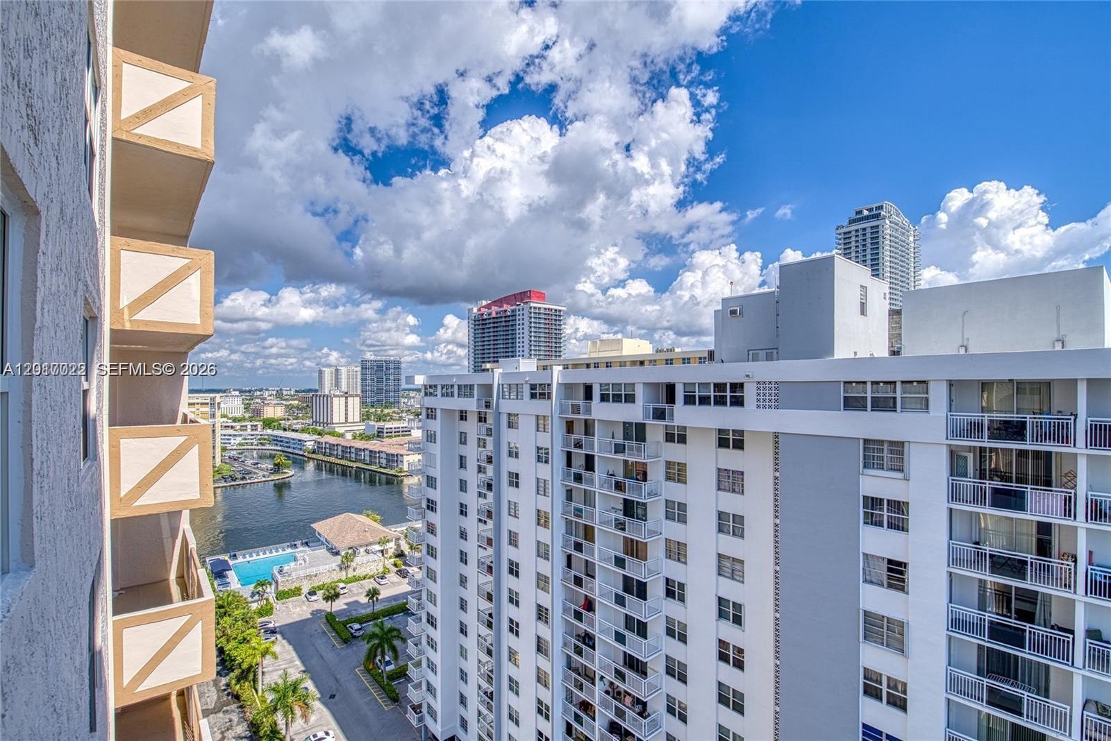 1865 S Ocean Dr 15c Property Photo 4