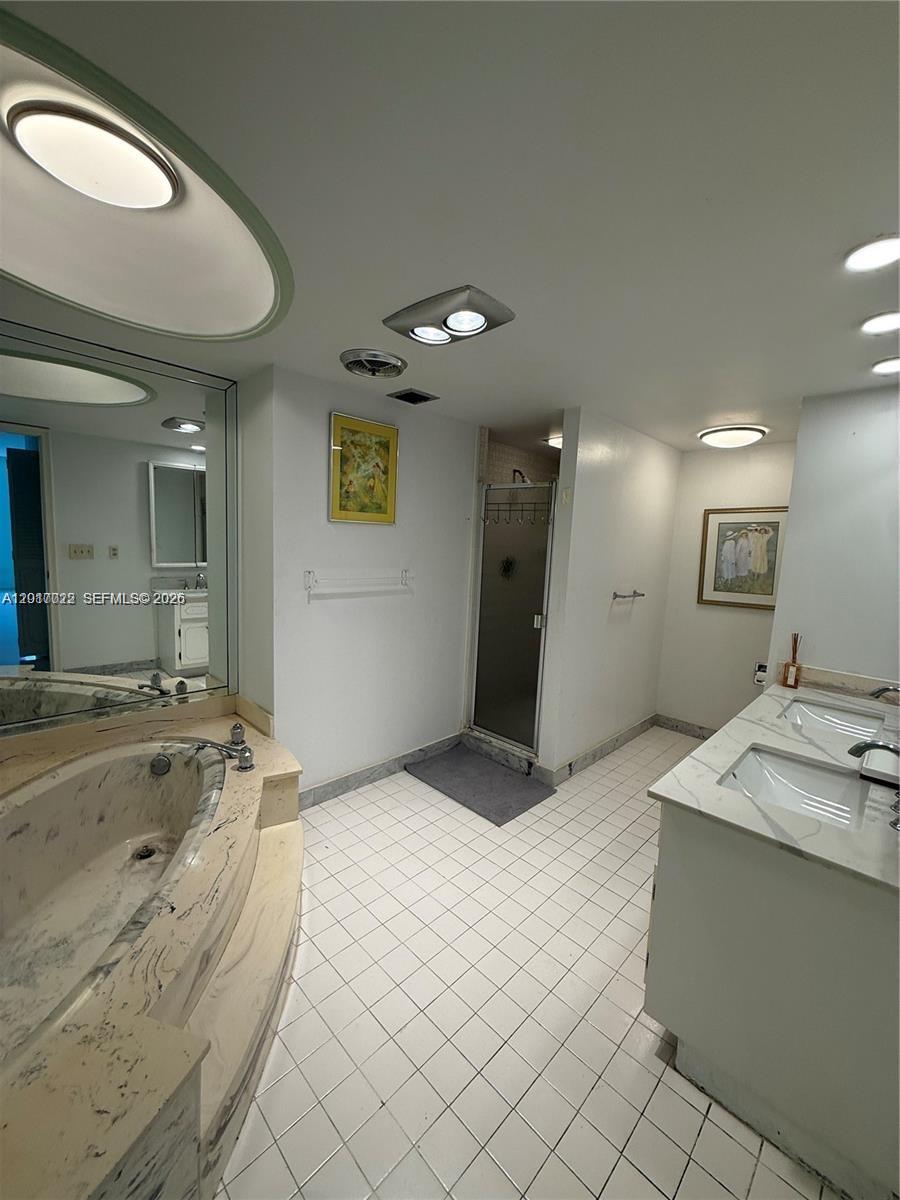 1865 S Ocean Dr 15c Property Photo 10