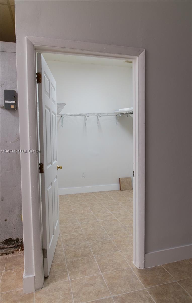3930 Pembroke Rd Property Photo 11