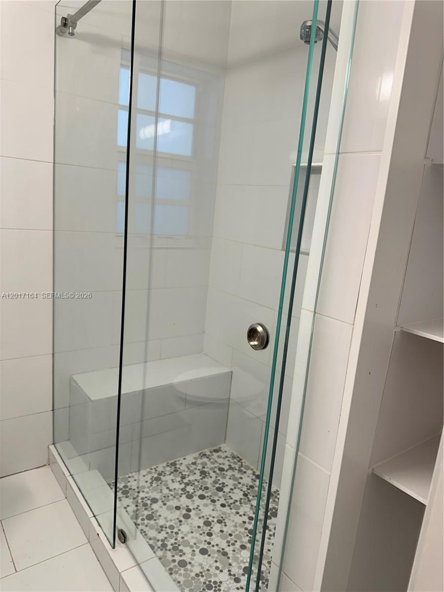 8401 Crespi Blvd 3 Property Photo 8