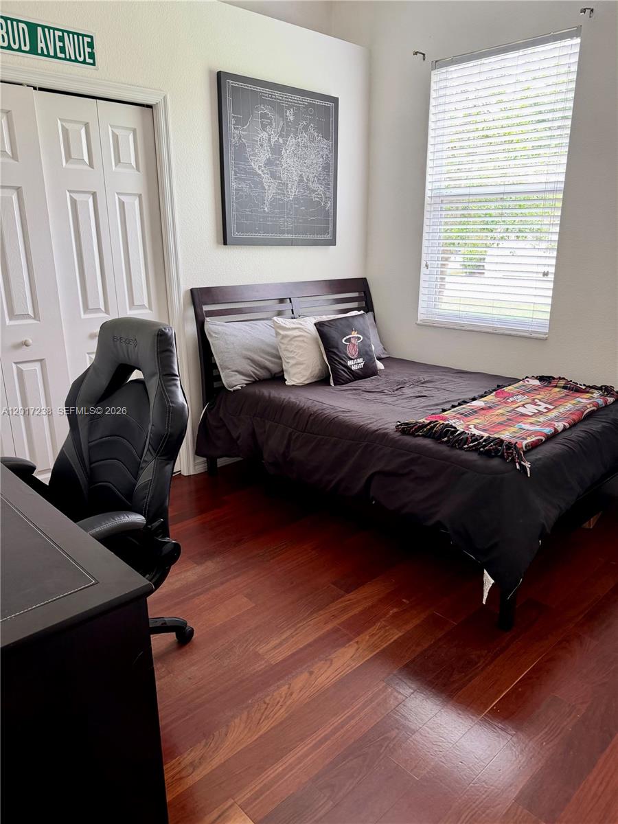 1584 Shadowmoss Circle Property Photo 10