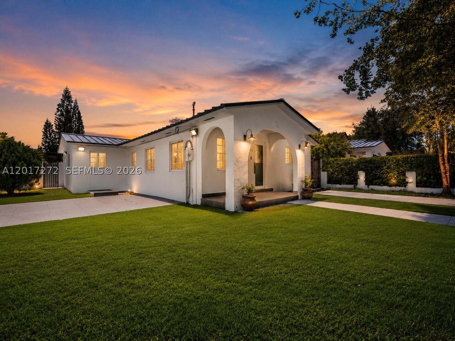 1900 Sw 24th St Property Photo 2