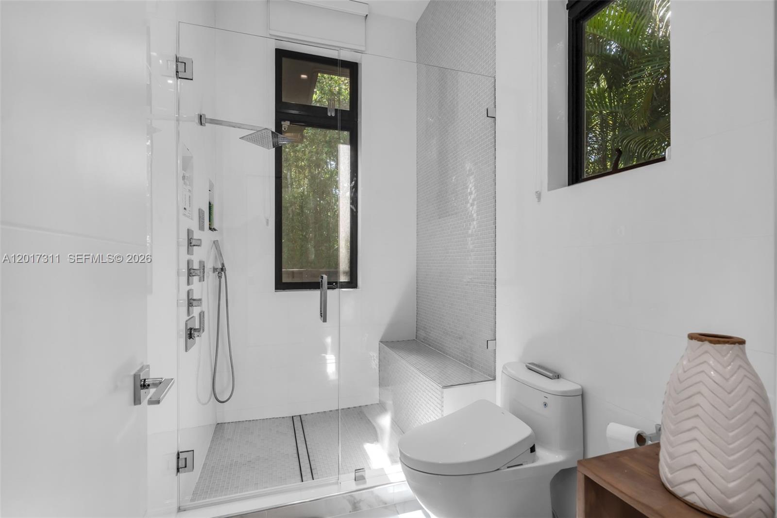 1010 Genoa St Property Photo 22