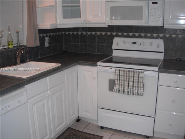 660 Tennis Club Dr 101 Property Photo 7