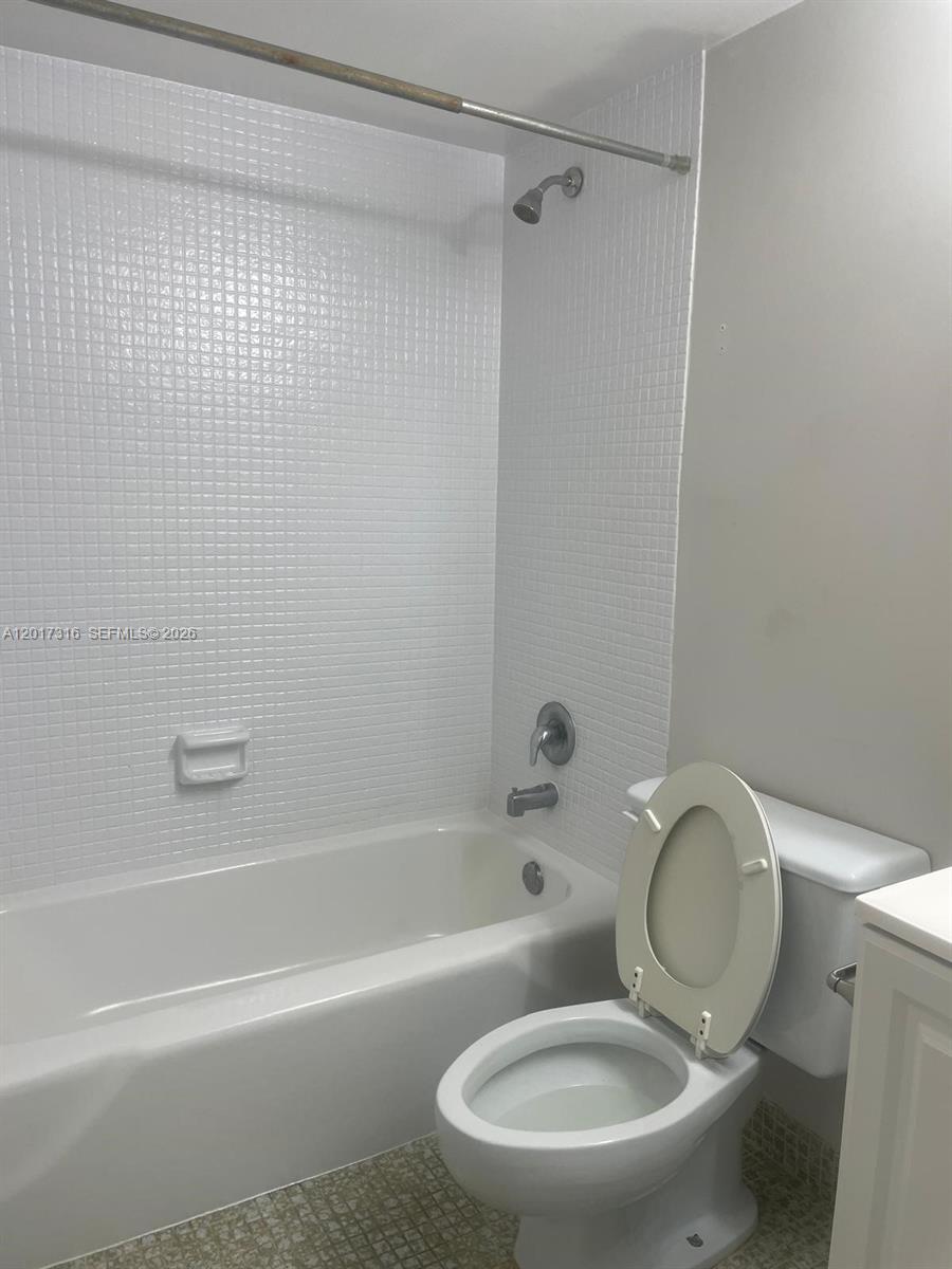 660 Tennis Club Dr 101 Property Photo 19