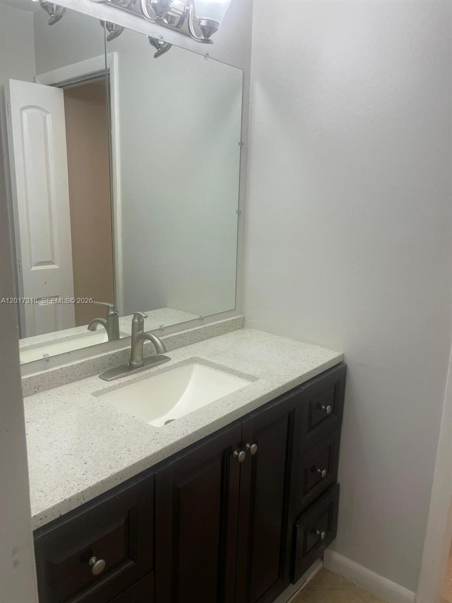 660 Tennis Club Dr 101 Property Photo 28