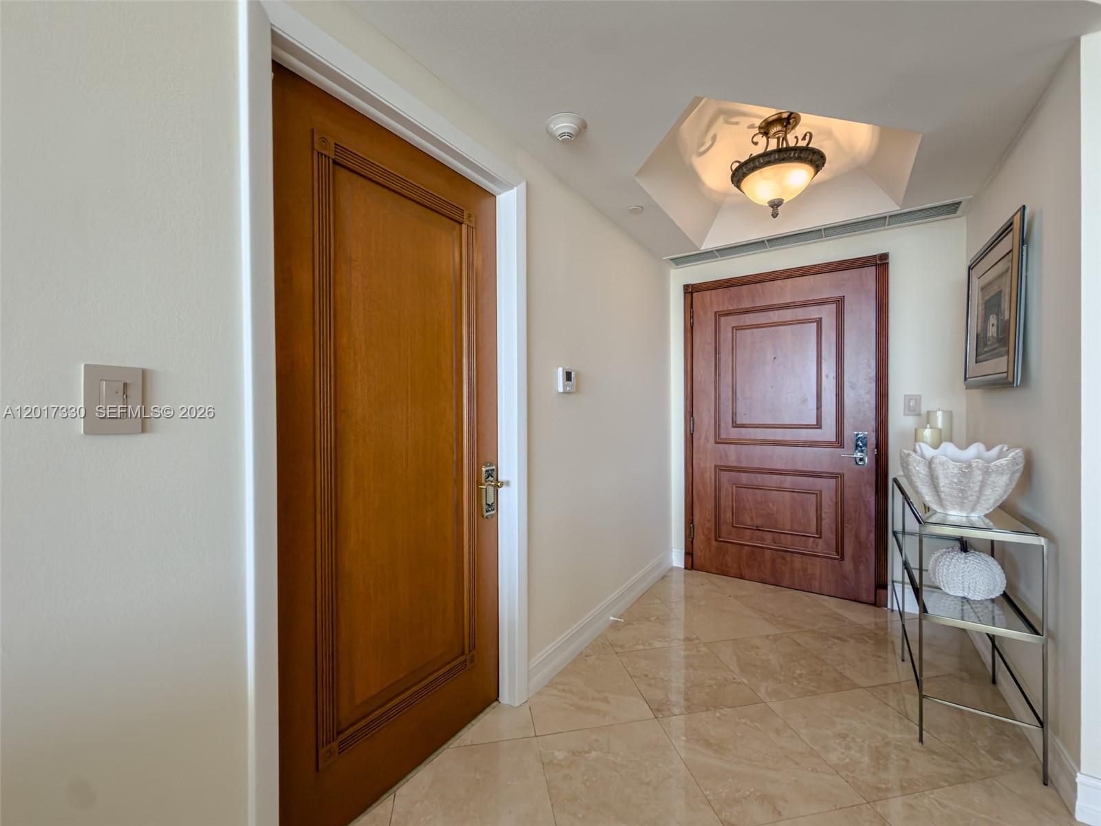 2000 Island Blvd 2503 Property Photo 4