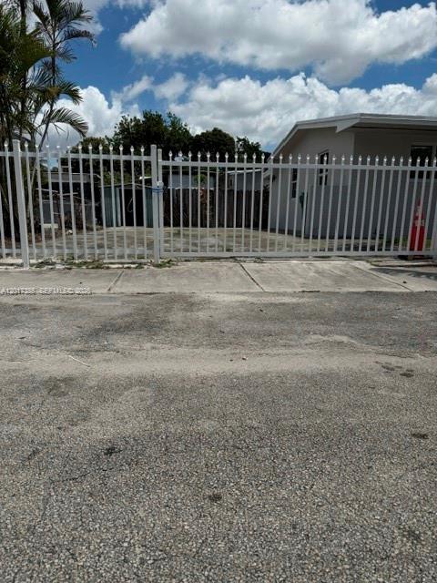 8400 Nw 24th Ct Property Photo 15