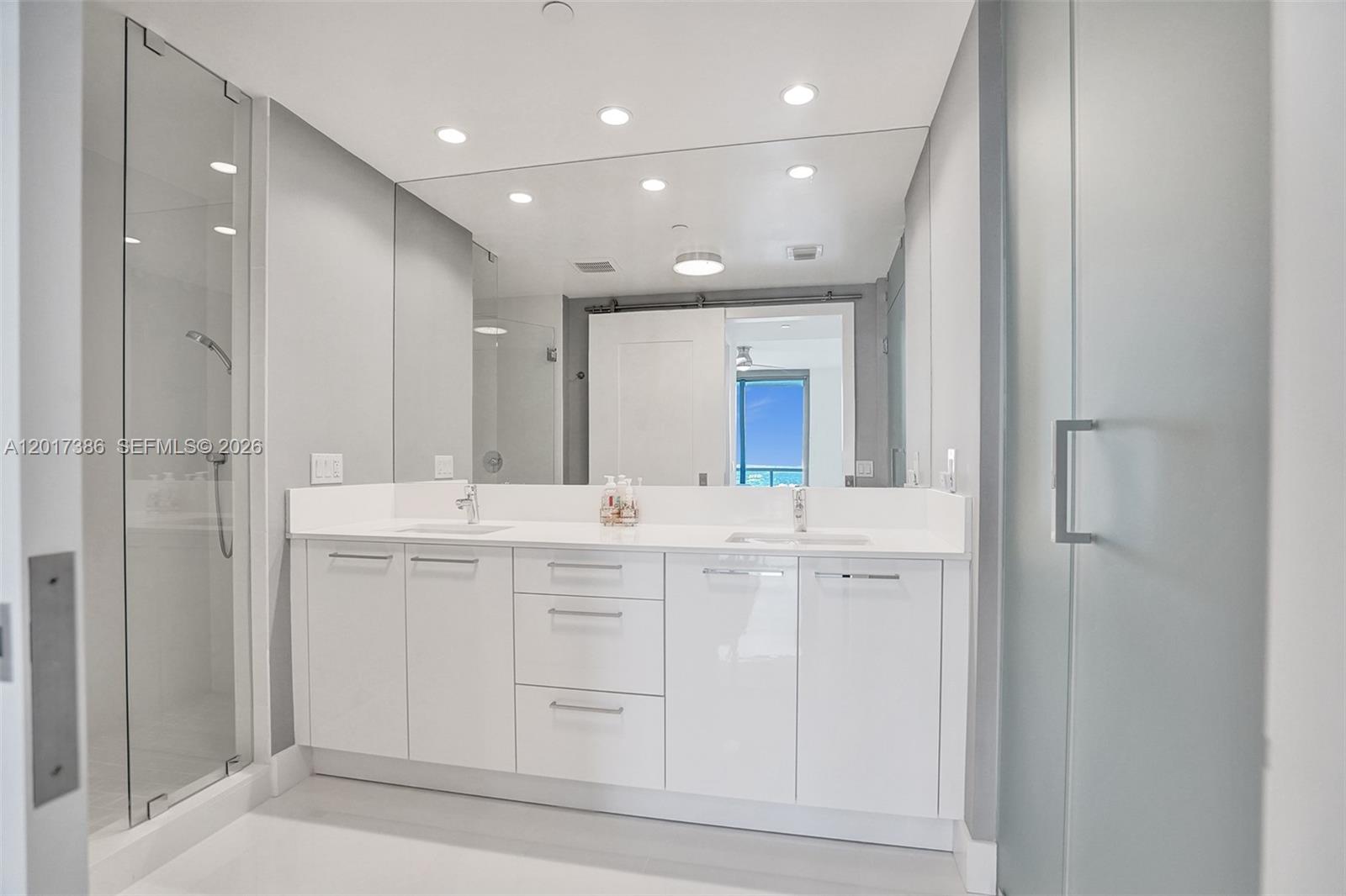 100 E Las Olas Blvd 3602 Property Photo 27
