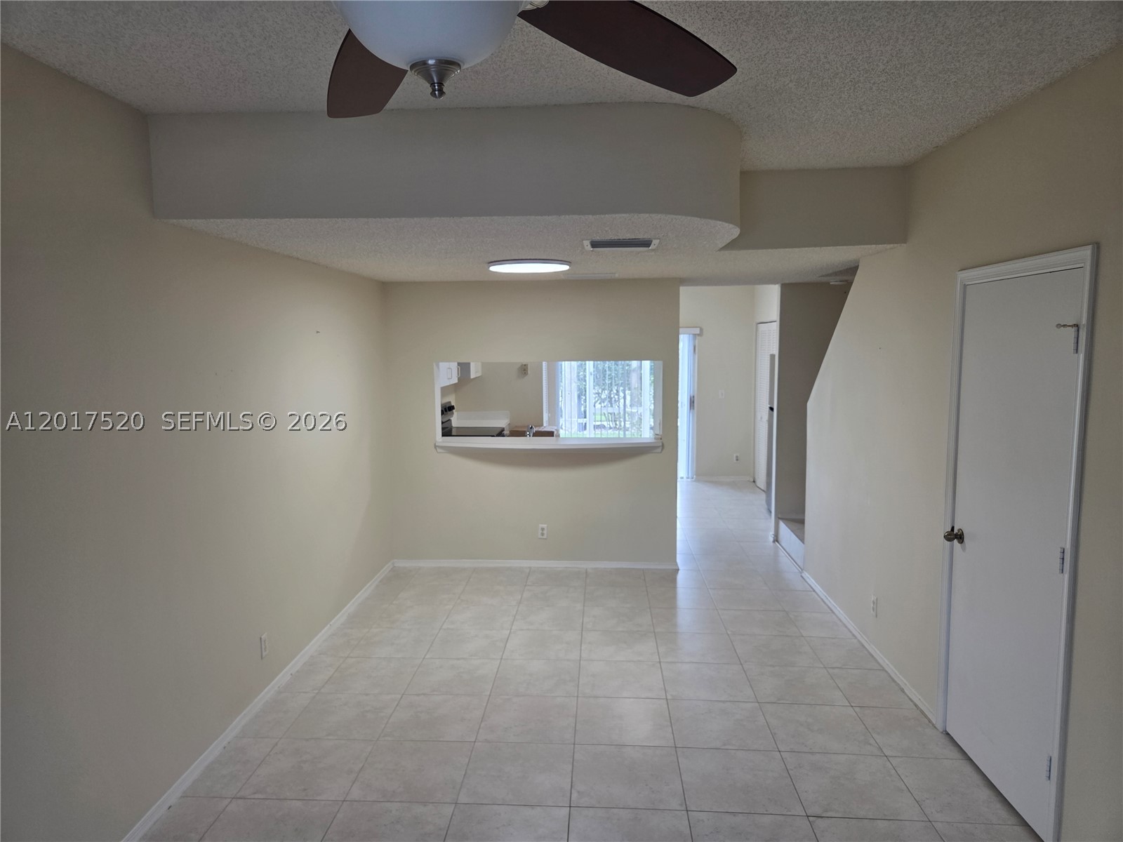 47 Simonton Cir Property Photo 5