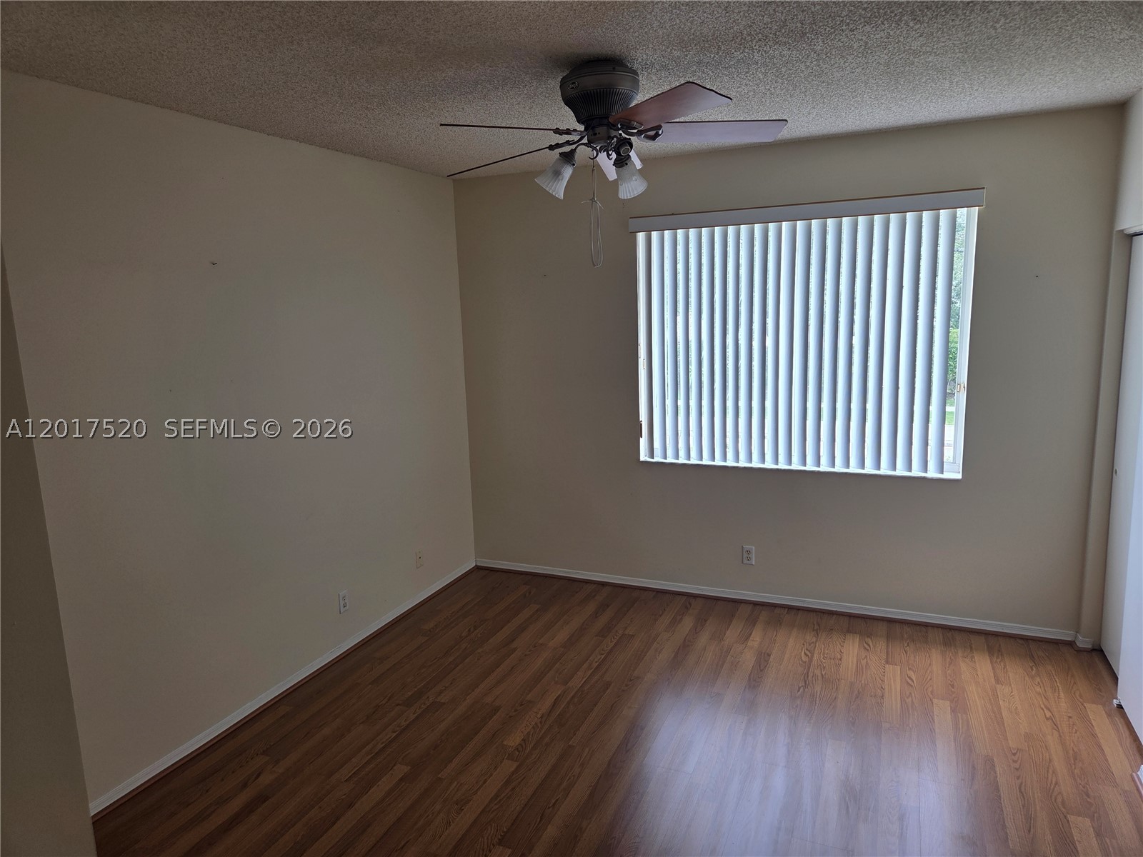 47 Simonton Cir Property Photo 8