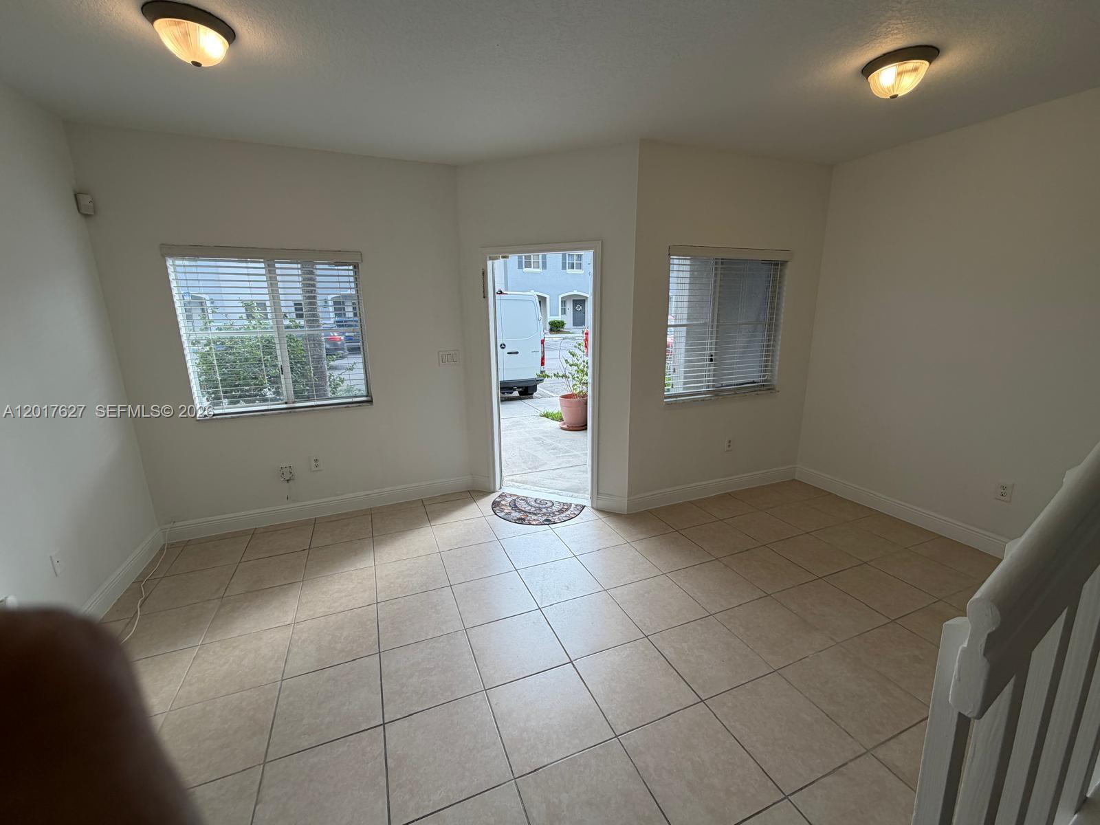 2953 Se 15th Ter Property Photo 13