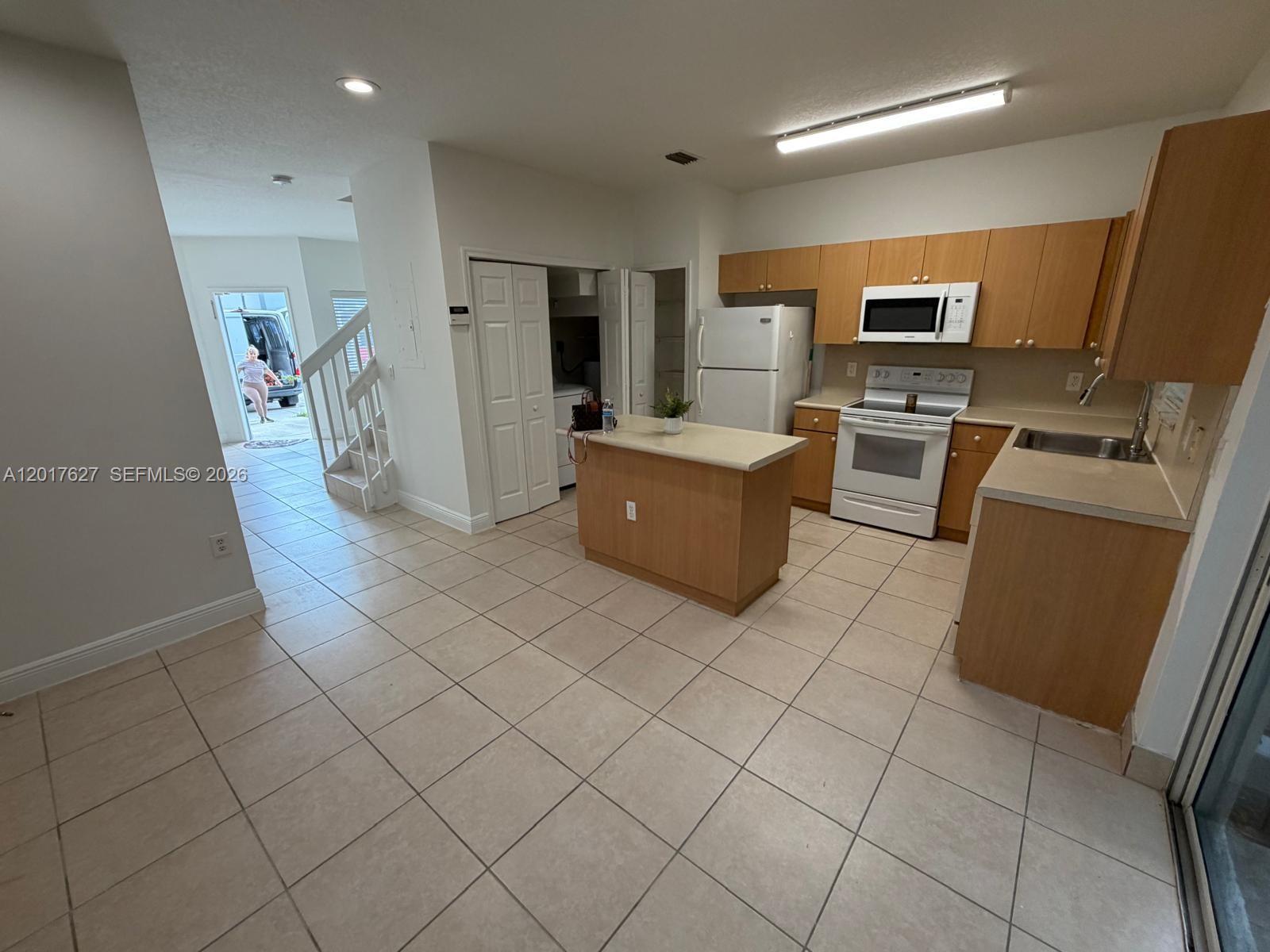 2953 Se 15th Ter Property Photo 14