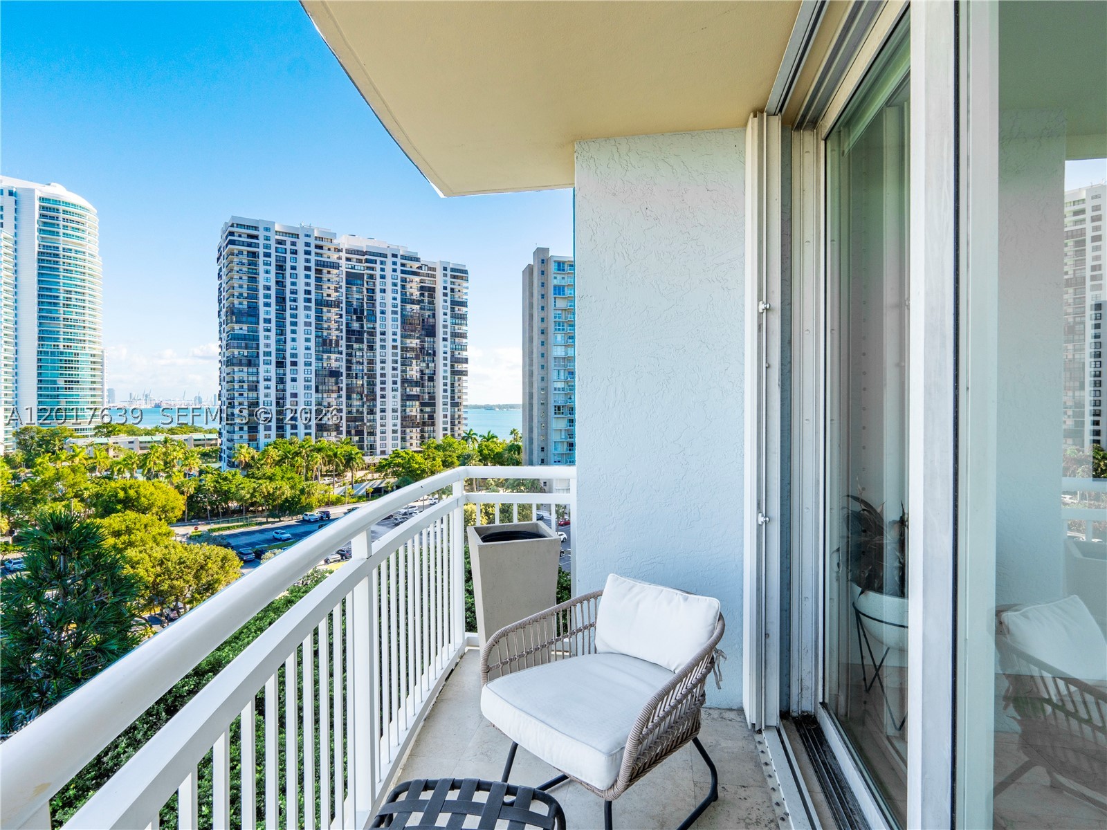 2475 Brickell Ave 903 Property Photo 9