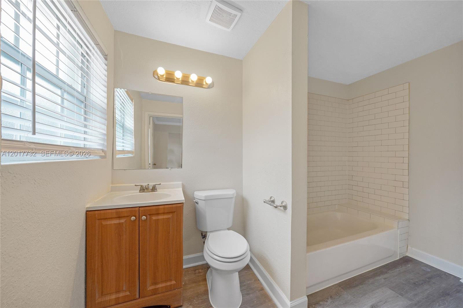 2844 Funston St Property Photo 12