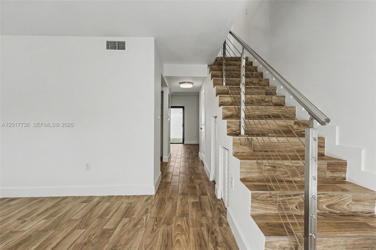 122 Sw 56th Ave Property Photo 5