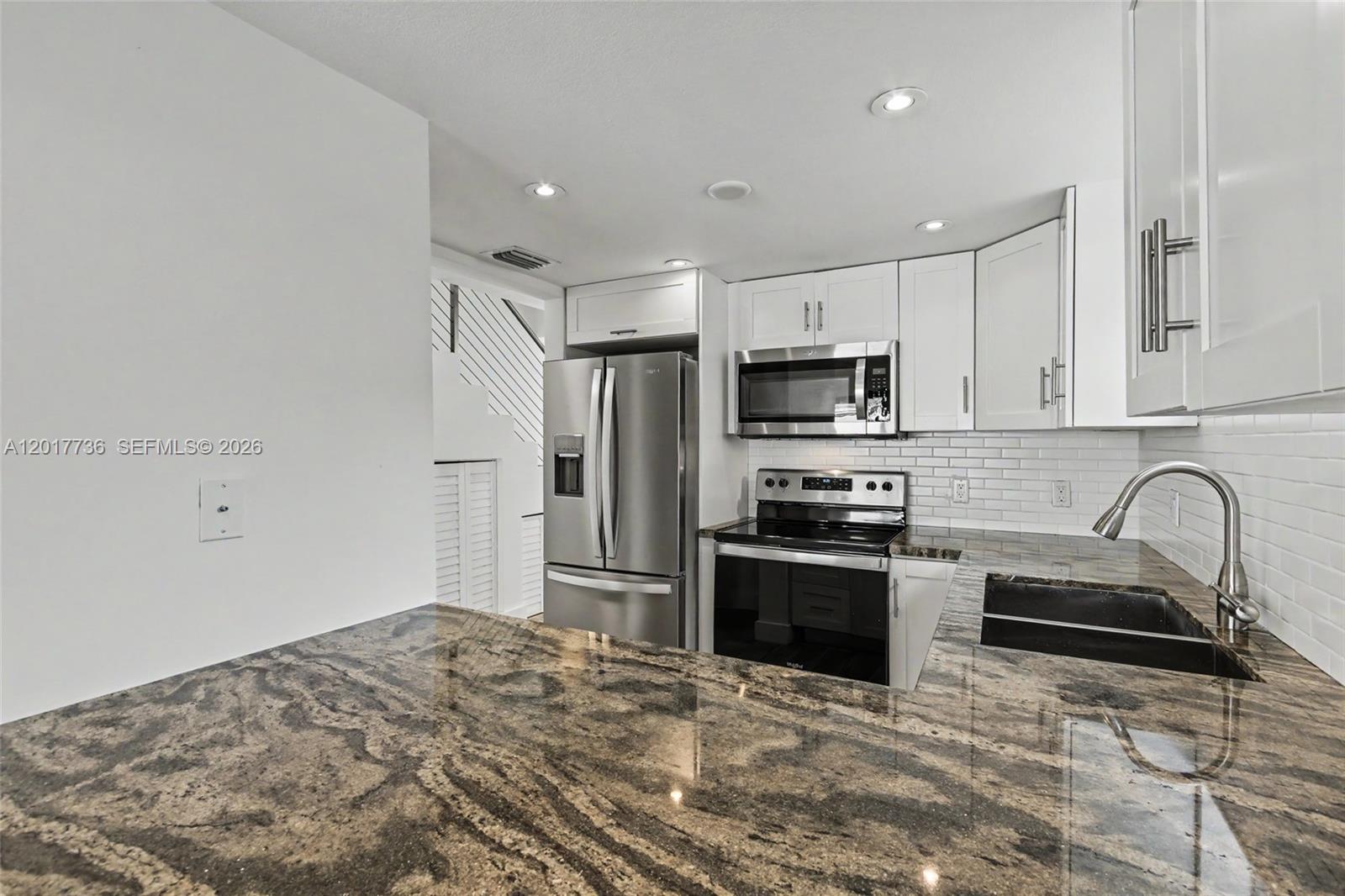 122 Sw 56th Ave Property Photo 16