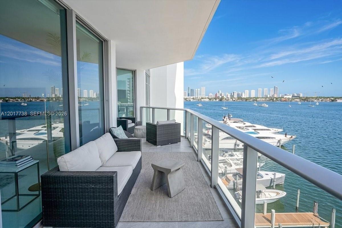17301 Biscayne Blvd 605 Property Photo 6