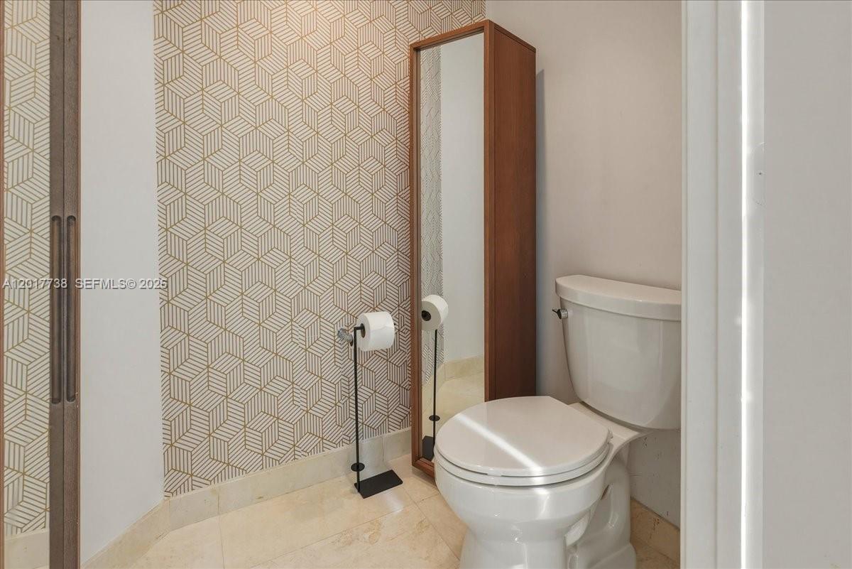 17301 Biscayne Blvd 605 Property Photo 14