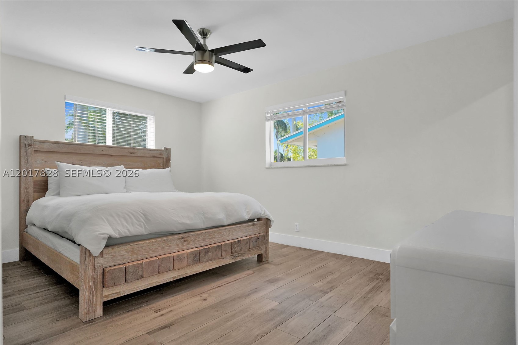 1301 Hollywood Blvd Property Photo 9