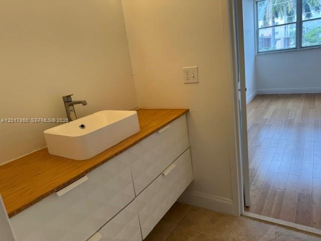 9381 E Bay Harbor Dr 301n Property Photo 29