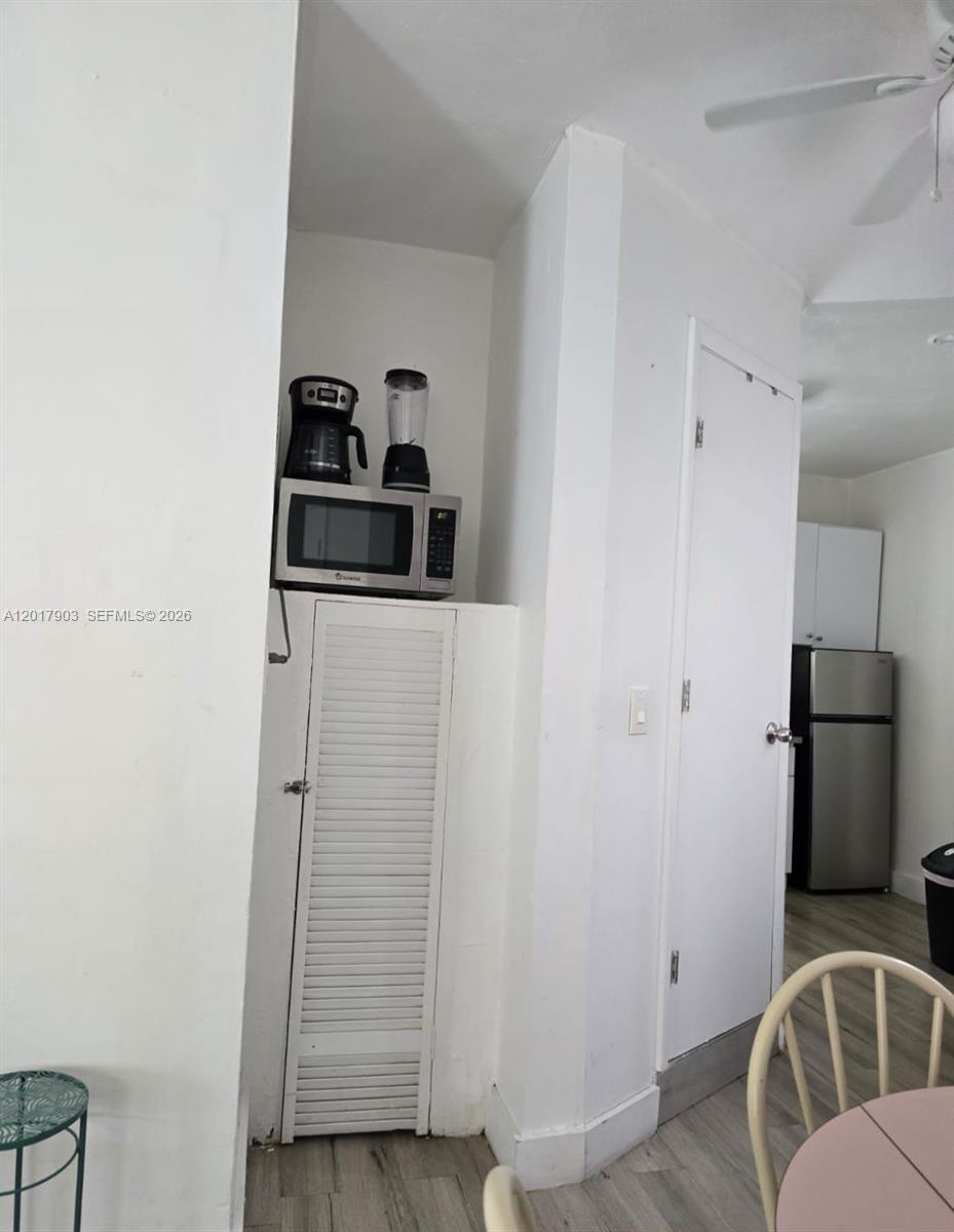 109 Se 9th St 6 Property Photo 3