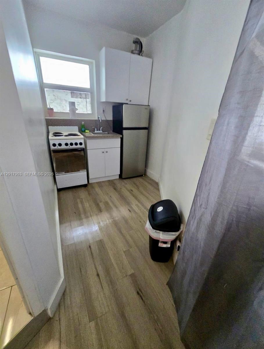 109 Se 9th St 6 Property Photo 6