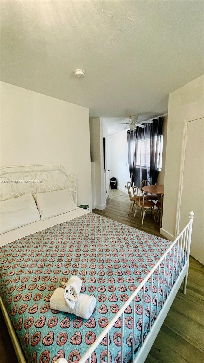 109 Se 9th St 6 Property Photo 8