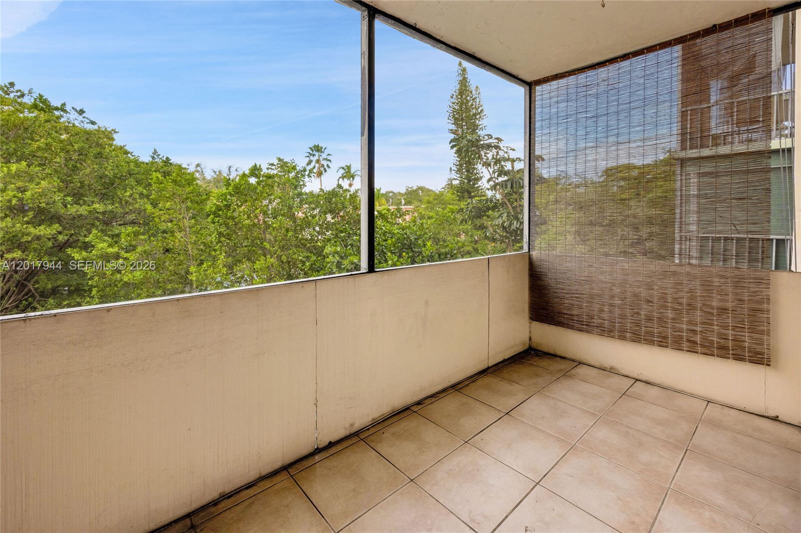 12590 Ne 16th Ave 208 Property Photo 14