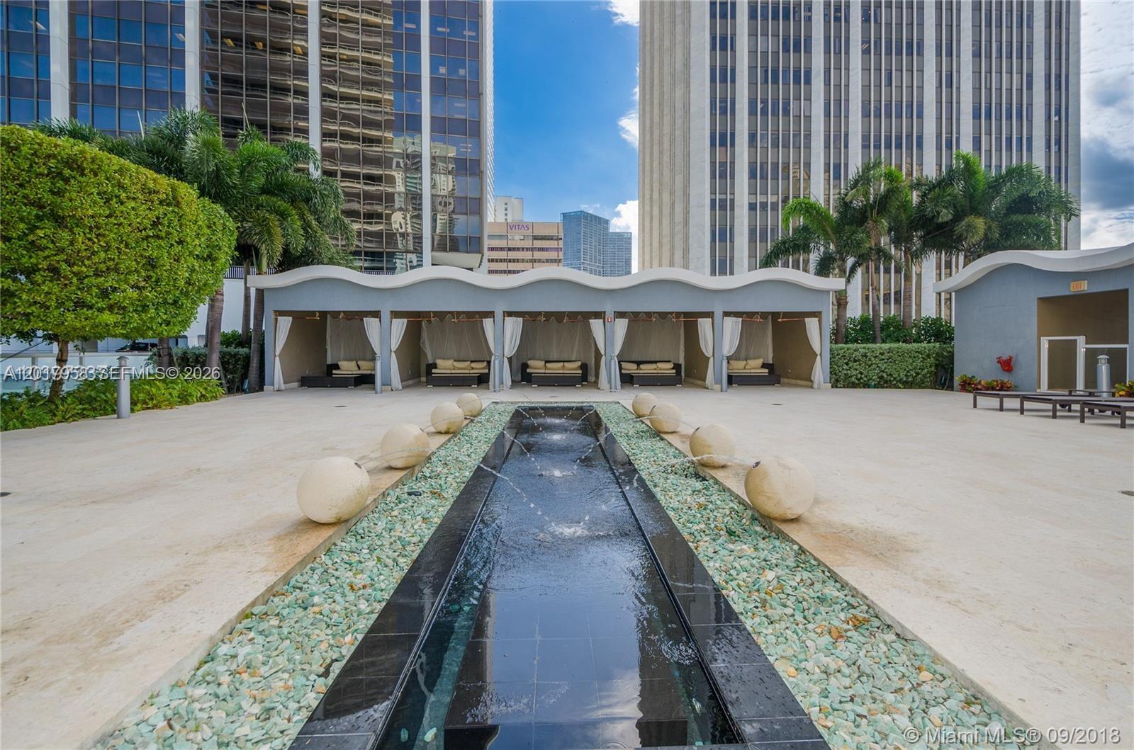 50 Biscayne Blvd 1801 Property Photo 4