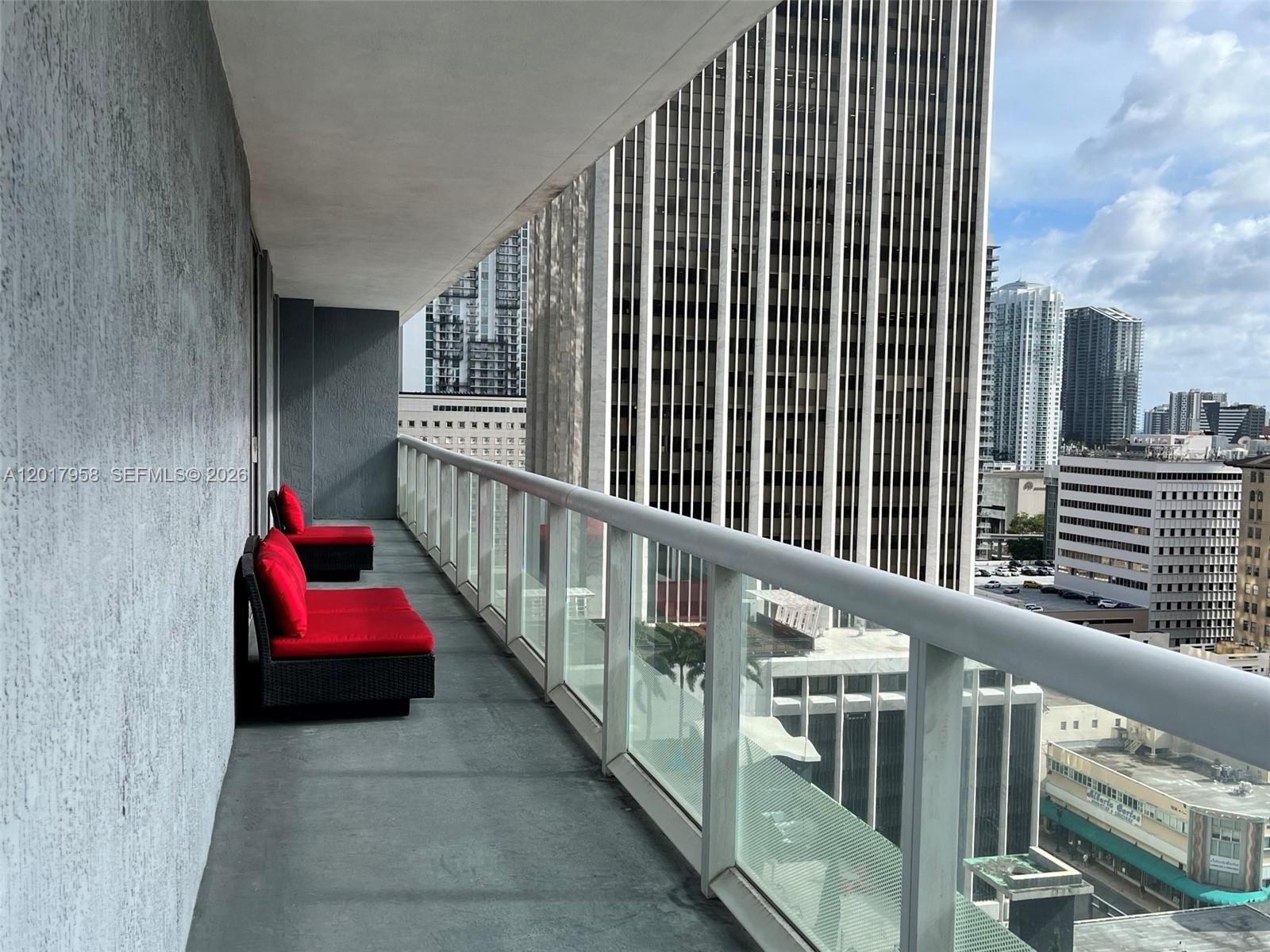 50 Biscayne Blvd 1801 Property Photo 10
