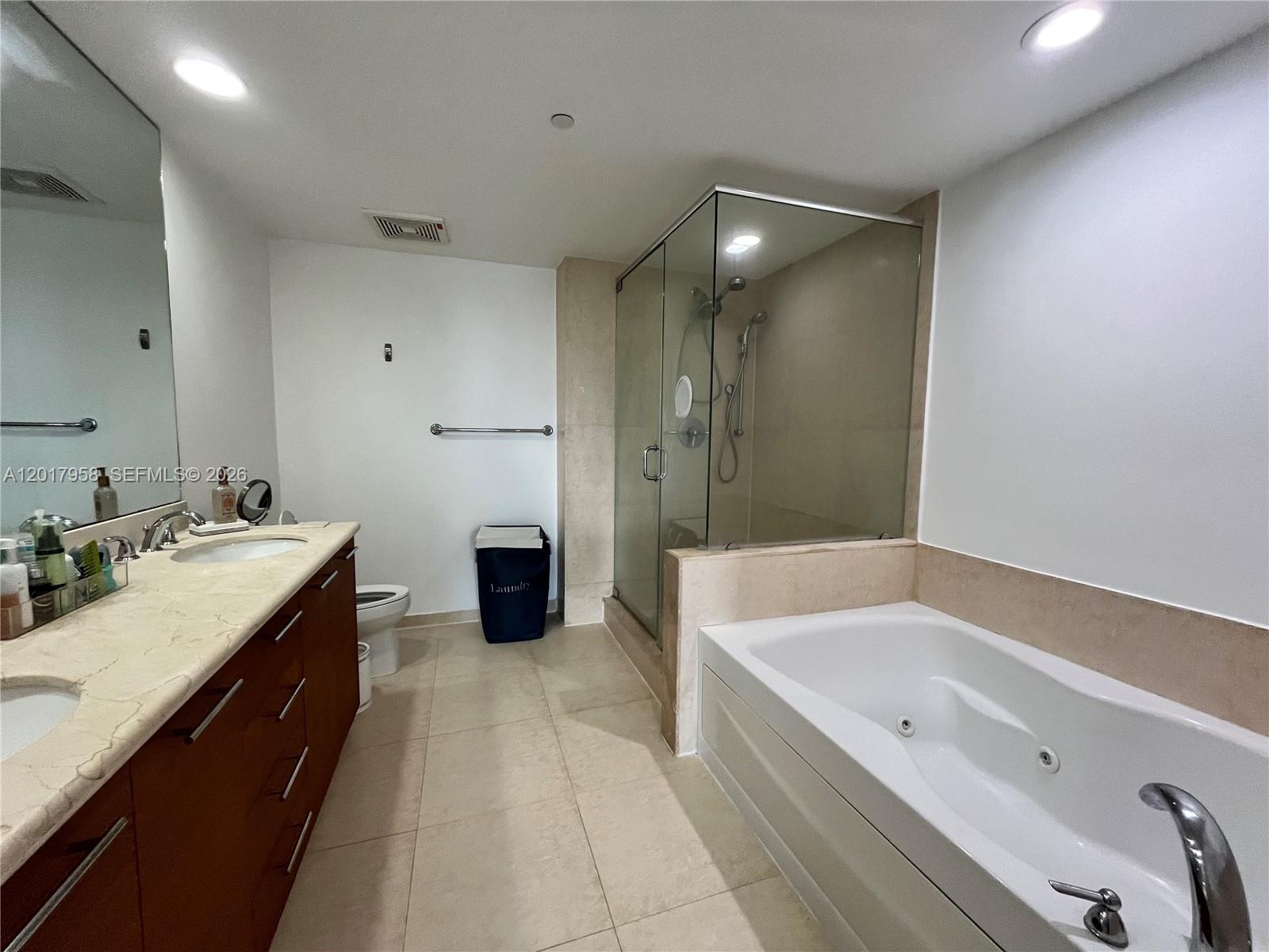50 Biscayne Blvd 1801 Property Photo 17
