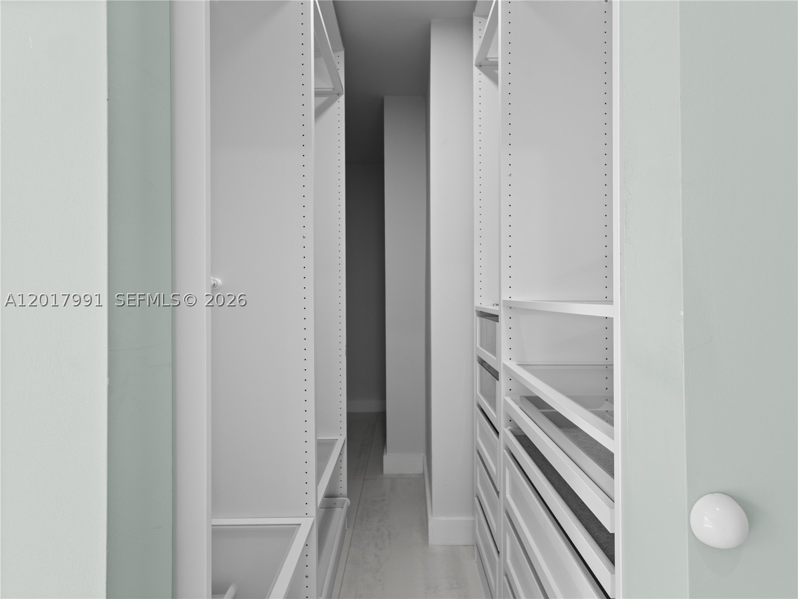 421 S 56th Ter Property Photo 13