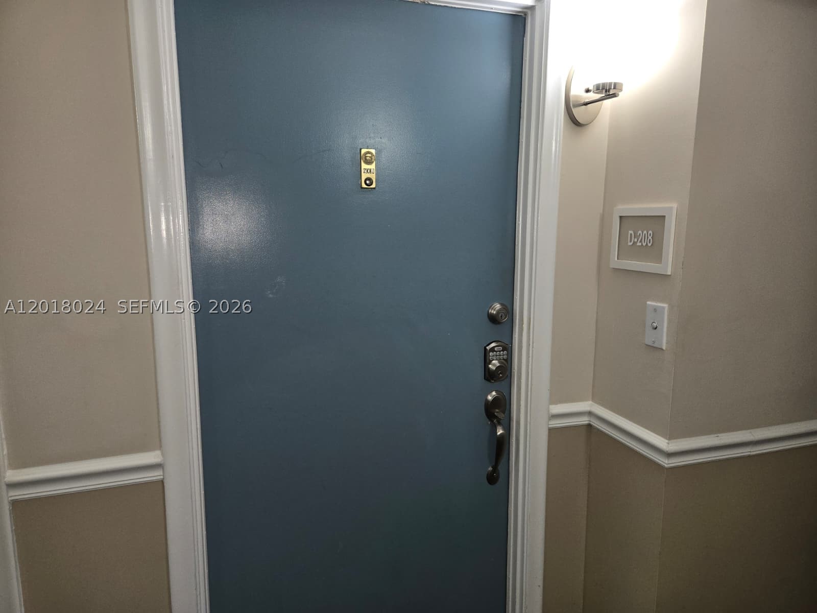 1950 N Andrews Ave 208d Property Photo 4