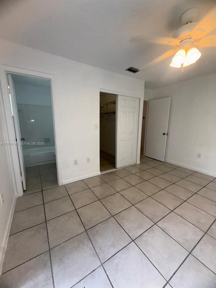 1004 San Remo Cir Property Photo 13